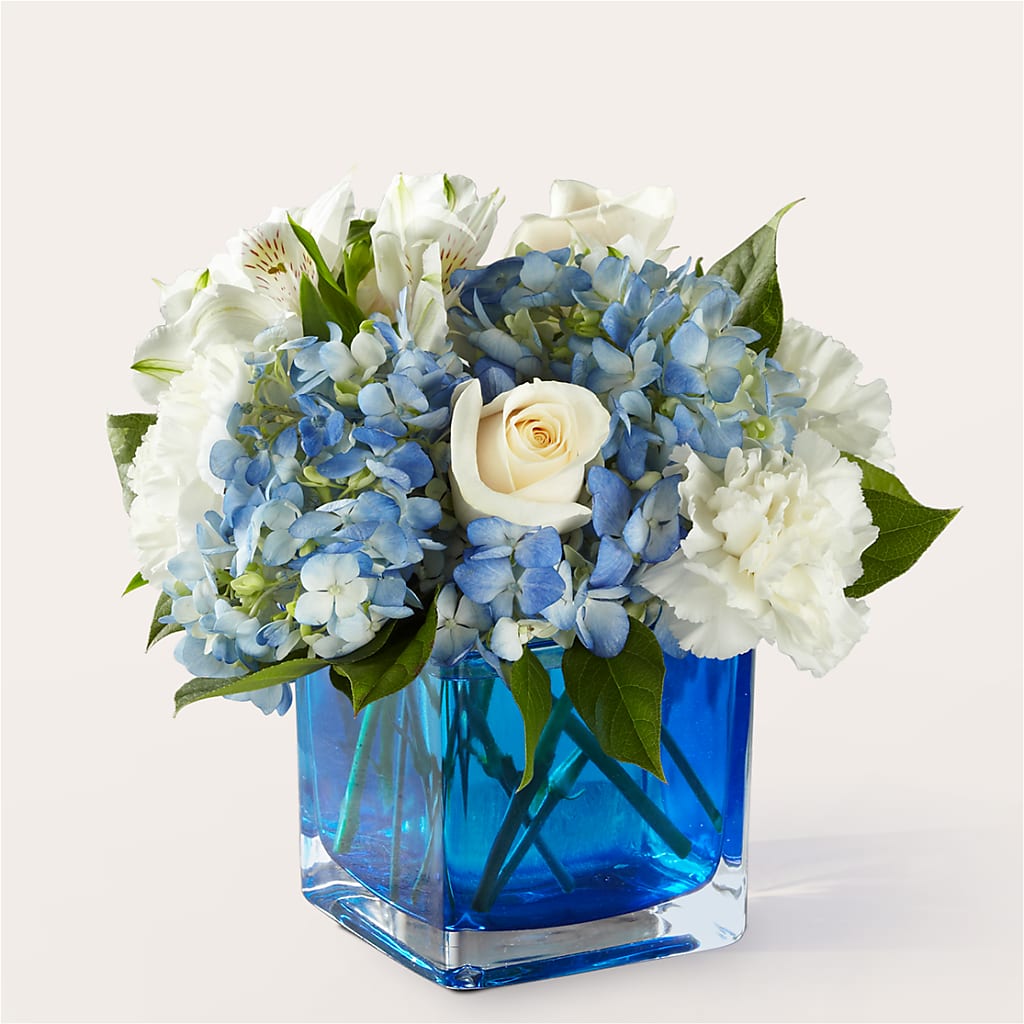 Soothing Waters Bouquet – Ruiz Creationz Llc, Miami FL