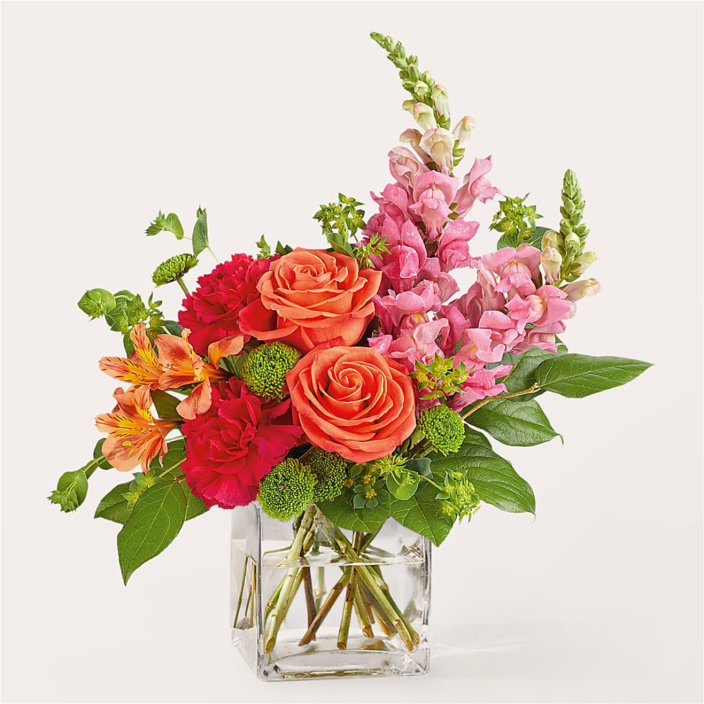 Cosmopolitan Bouquet – Ruiz Creationz Llc, Miami FL