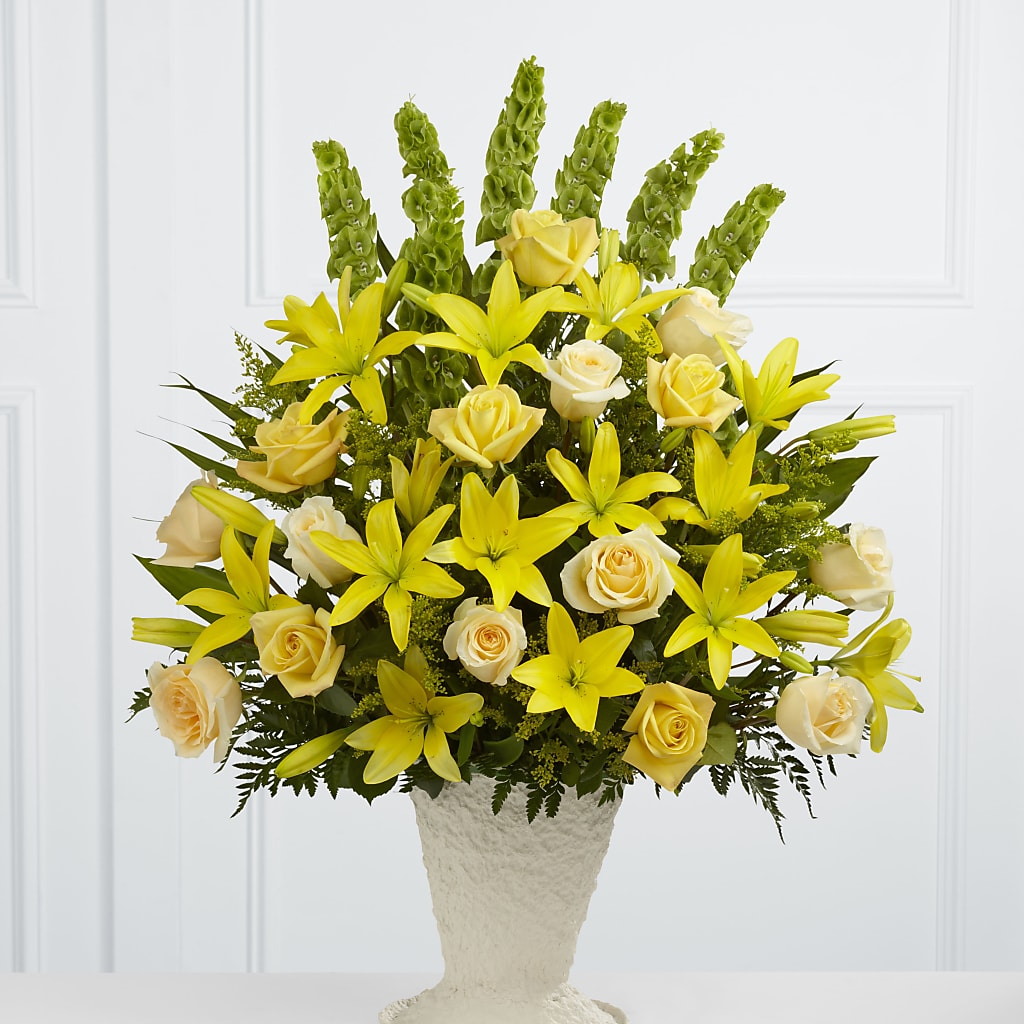 Golden Memories Arrangement – Ruiz Creationz Llc, Miami FL