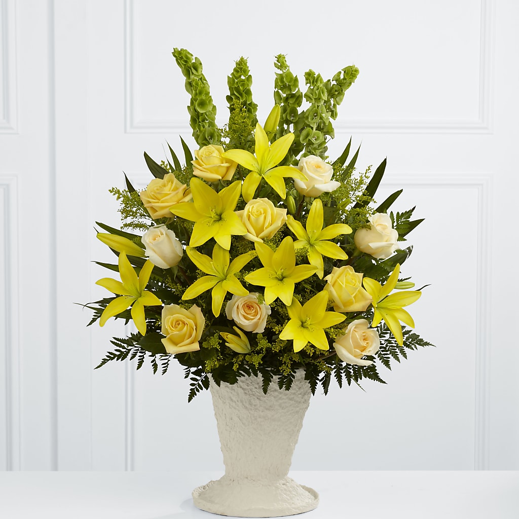 Golden Memories Arrangement – Ruiz Creationz Llc, Miami FL