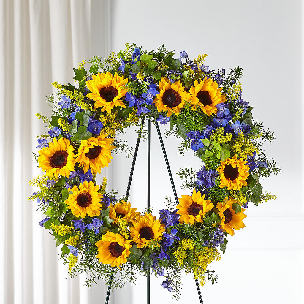 Bright Rays Wreath – Ruiz Creationz Llc, Miami FL