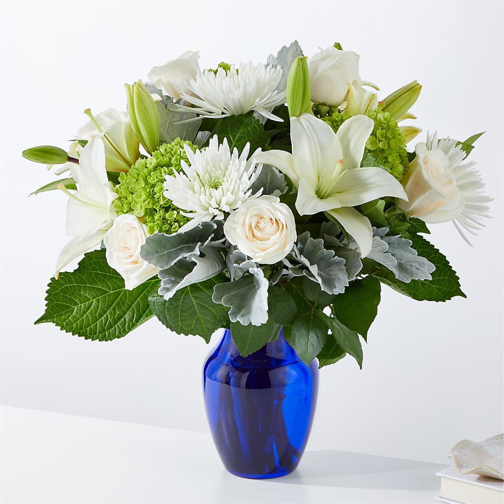 Snowy Dreams Bouquet – Ruiz Creationz Llc, Miami FL