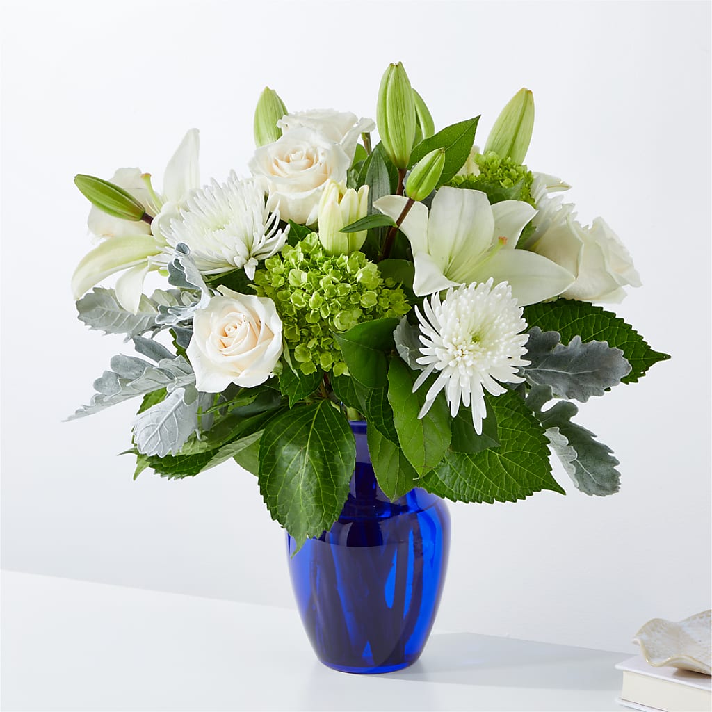 Snowy Dreams Bouquet – Ruiz Creationz Llc, Miami FL