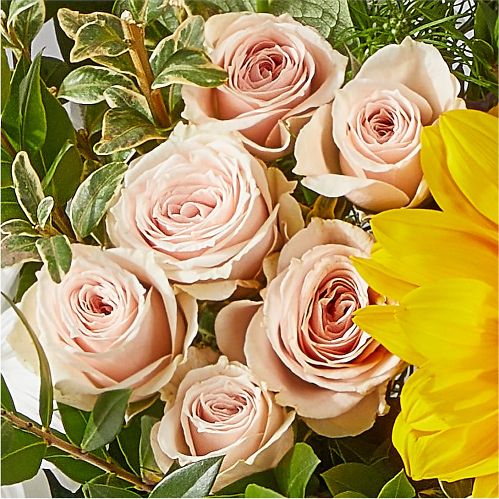 The Good Life Bouquet –  Ruiz Creationz Llc, Miami FL