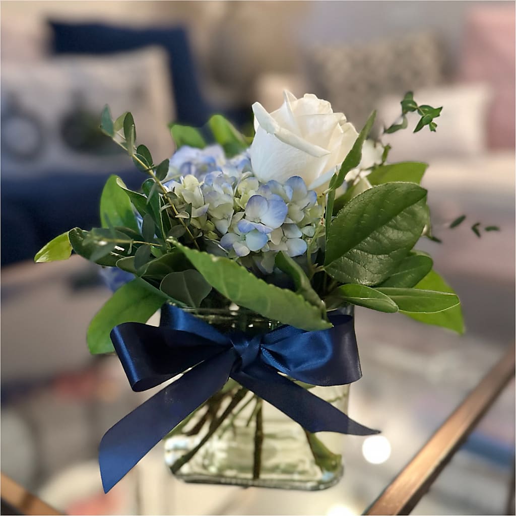 Sky Blue Delight Bouquet –  Ruiz Creationz Llc, Miami FL
