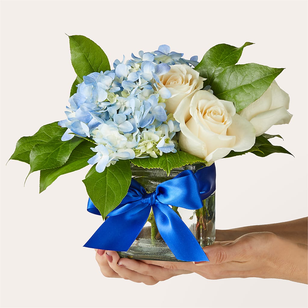 Sky Blue Delight Bouquet –  Ruiz Creationz Llc, Miami FL