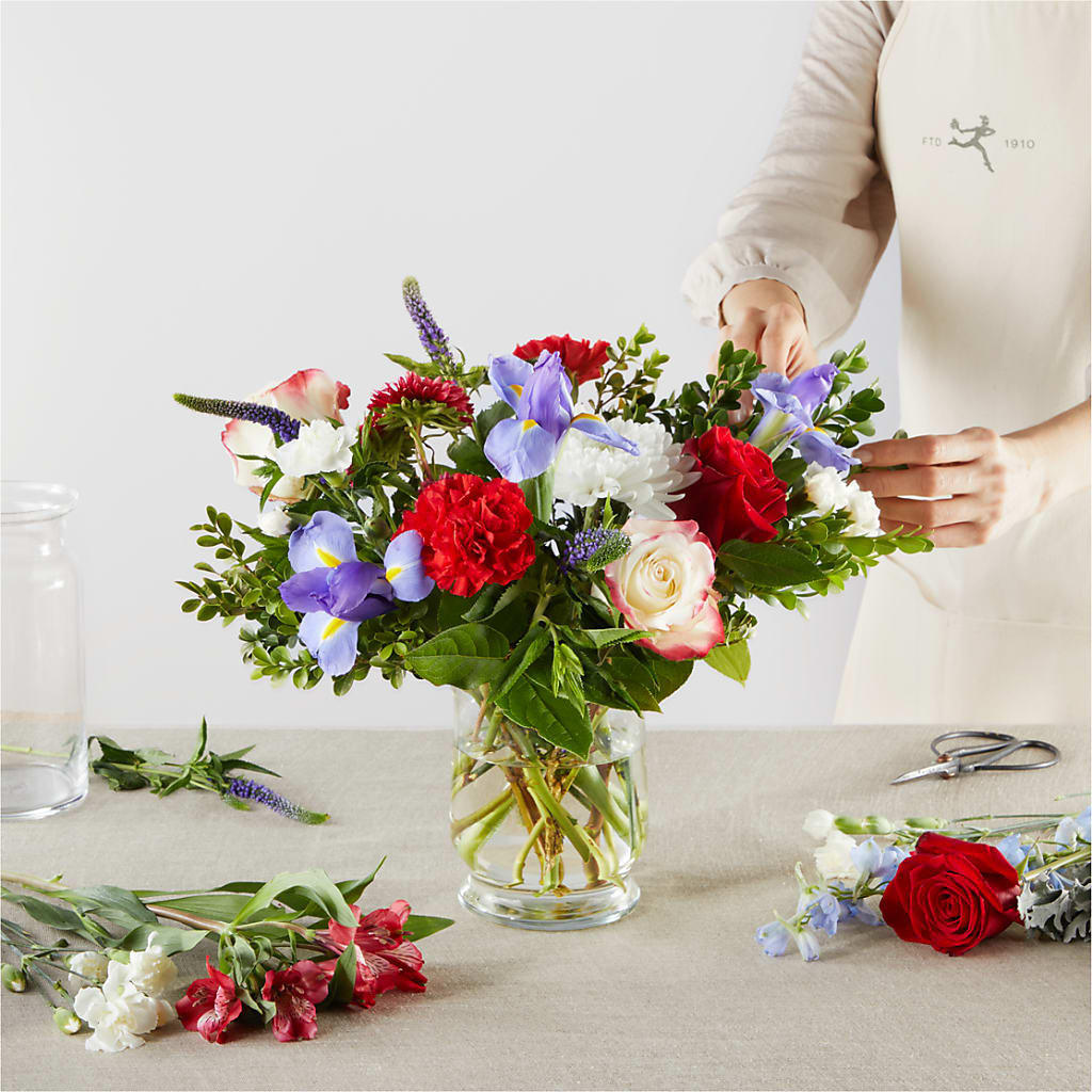 Star Spangled - A Florist Original –  Ruiz Creationz Llc, Miami FL