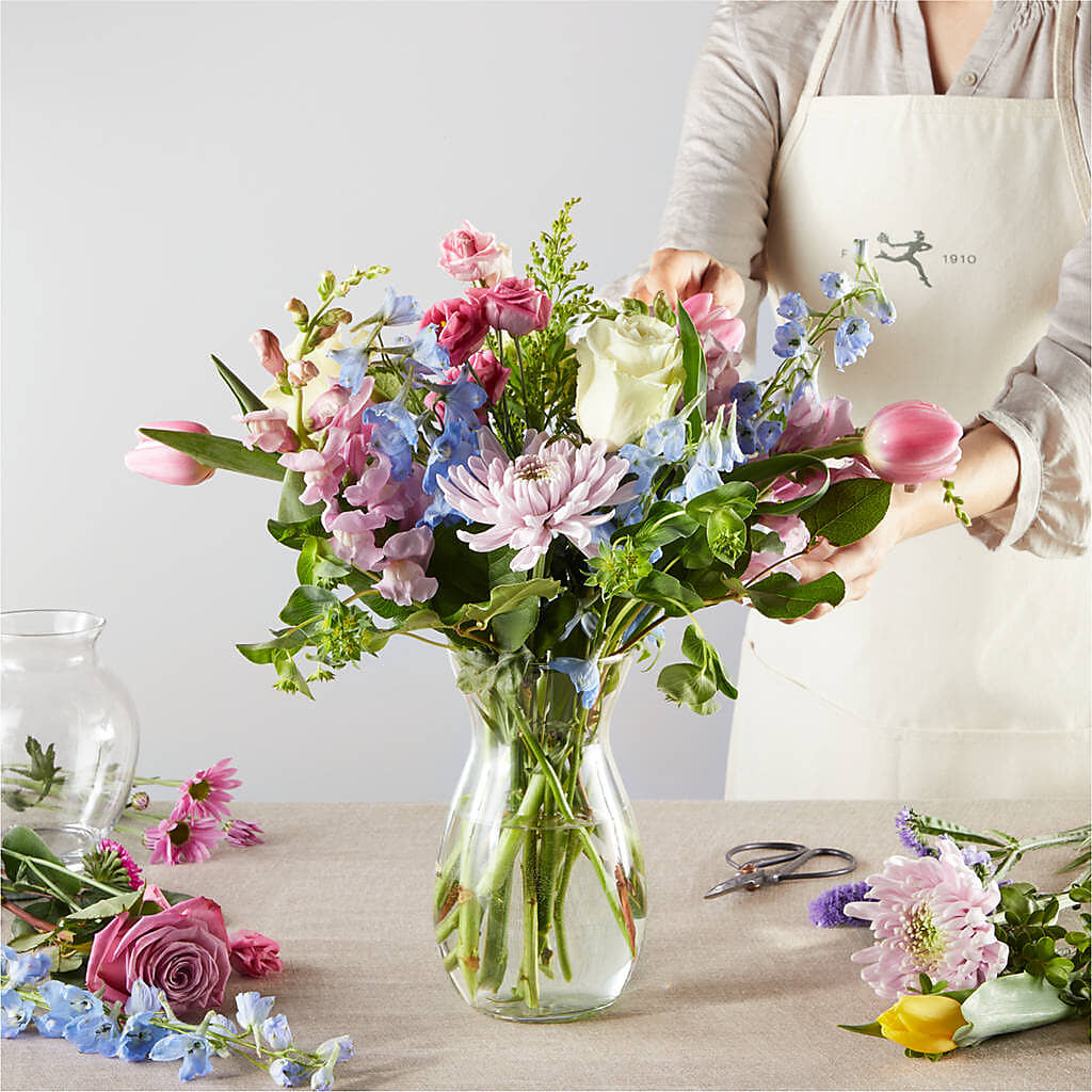 Pastel Tradition - A Florist Original –  Ruiz Creationz Llc, Miami FL
