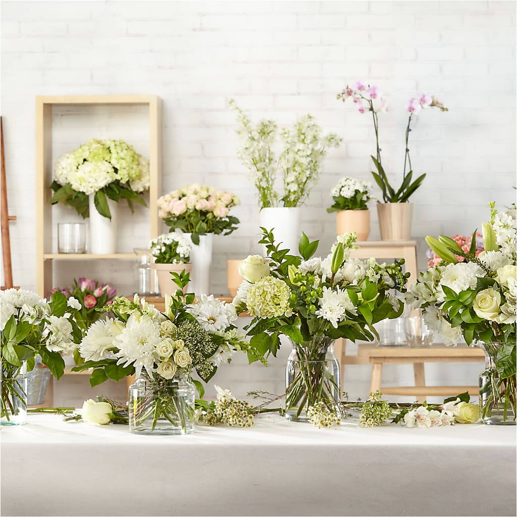 Classic Ivory – A Florist Original –  Ruiz Creationz Llc, Miami FL