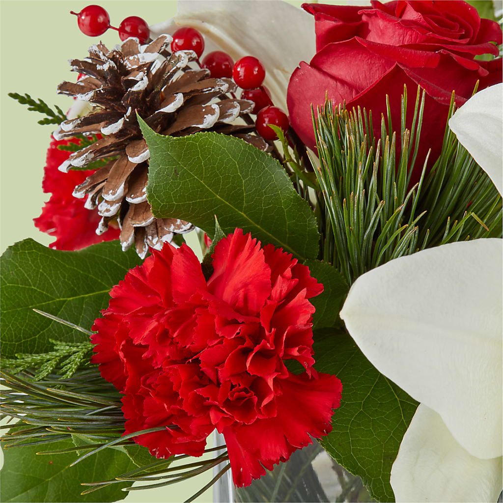 Glistening Icicles Bouquet –  Ruiz Creationz Llc, Miami FL