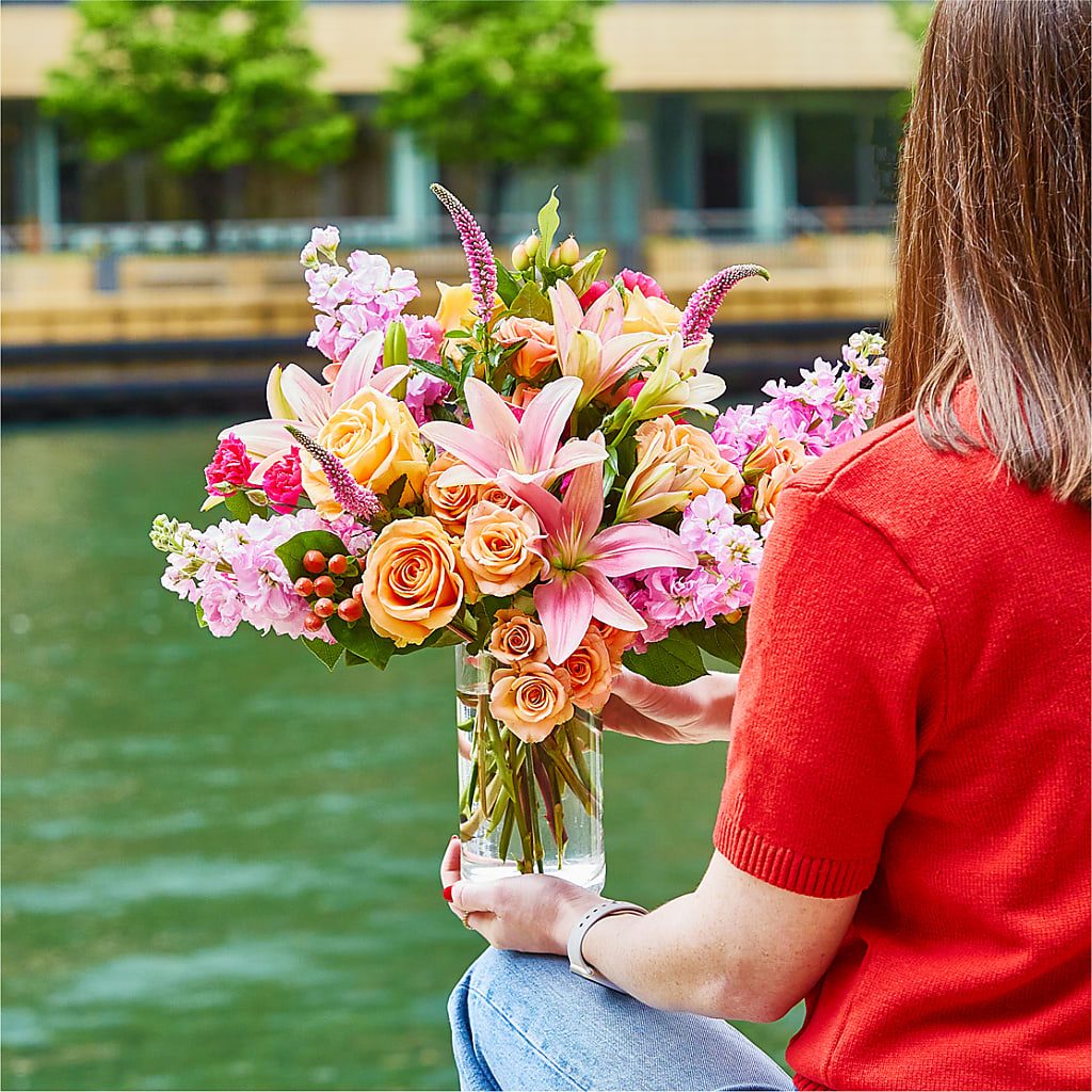 Bisous Bouquet –  Ruiz Creationz Llc, Miami FL