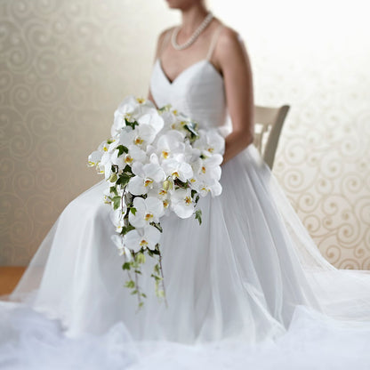 Classic White Bouquet –  Ruiz Creationz Llc, Miami FL